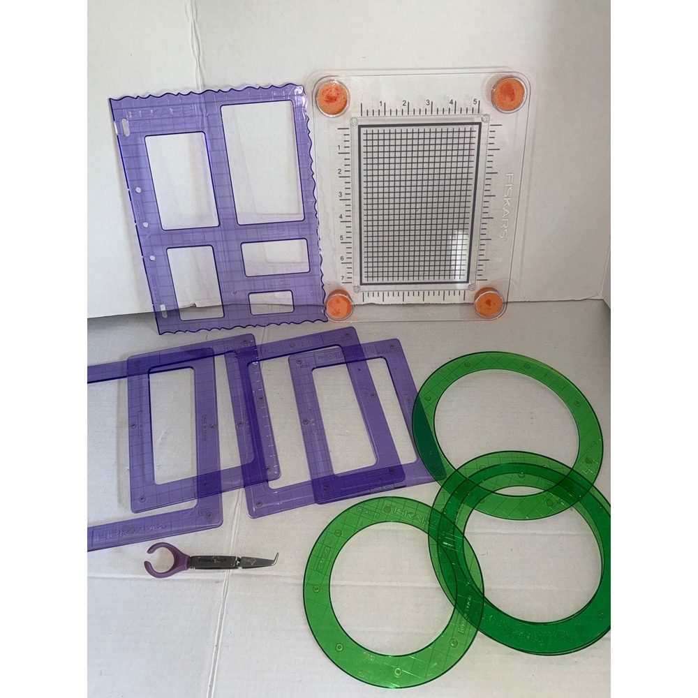 Fiskars ShapeCutter System Bundle Templates Swivel Blade Tool & Grid Base Set